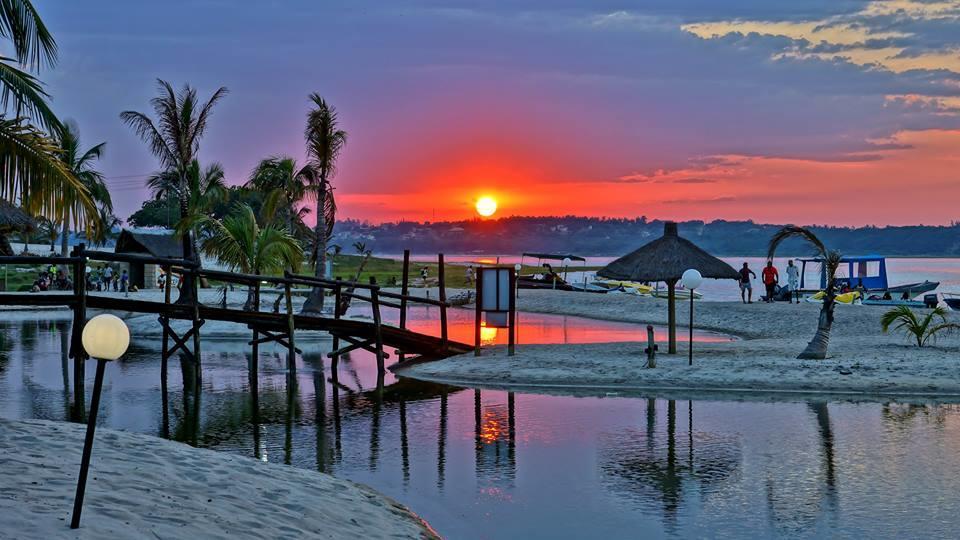 Nghunghwa Lodge Vila Praia Do Bilene Bagian luar foto